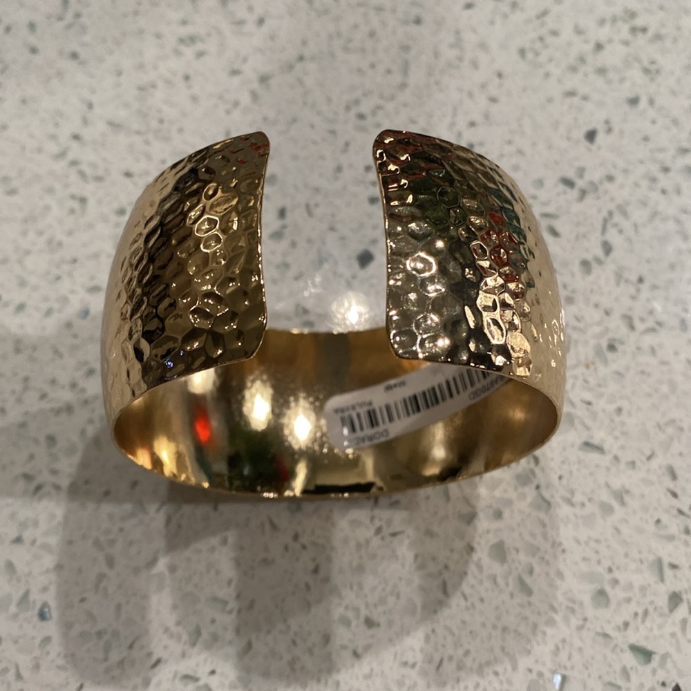 Gold bracelet